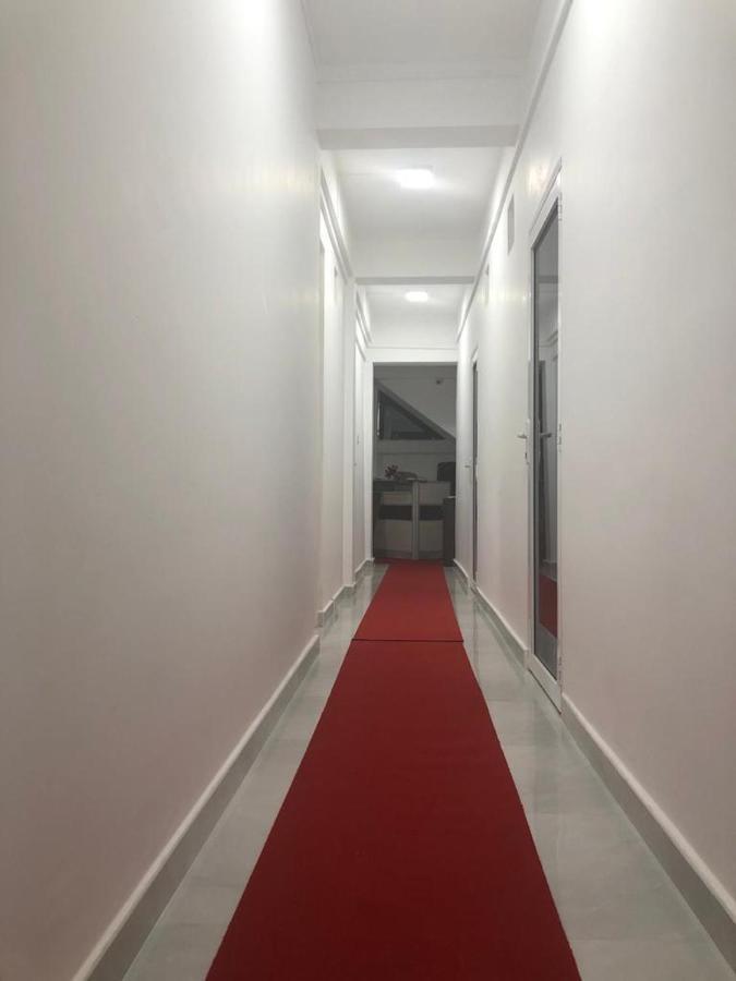Wish Seaside, Near Durdans & Vasan Eye Care Hospital, 3 Hotel Colombo