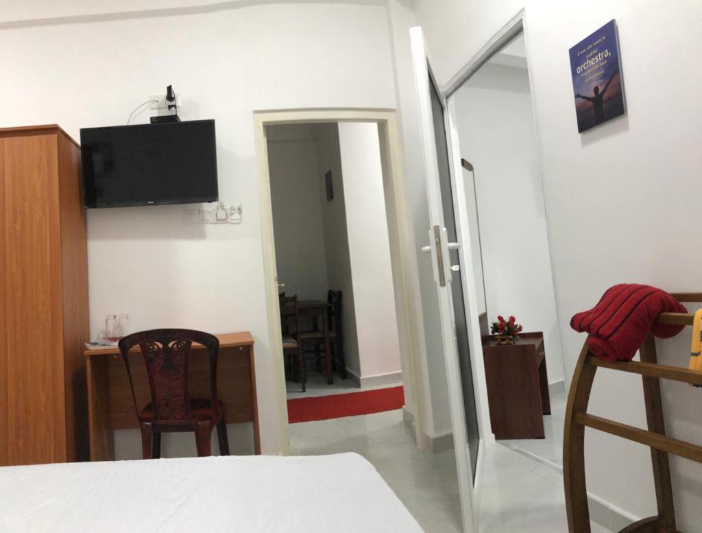 Hotel Wish Seaside, Near Durdans & Vasan Eye Care Hospital, 3